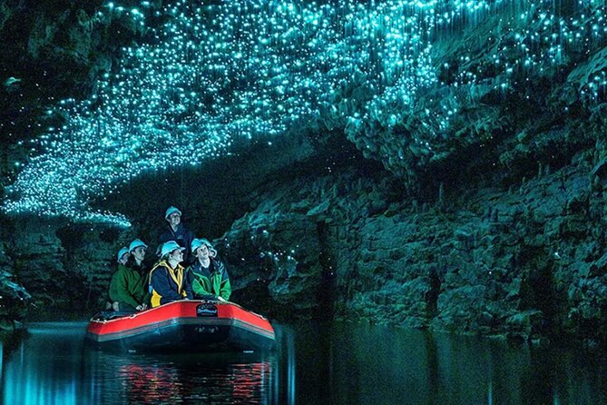 Hobbiton and Waitomo Caves Arrive in Comfort and Style - What the private guide adds