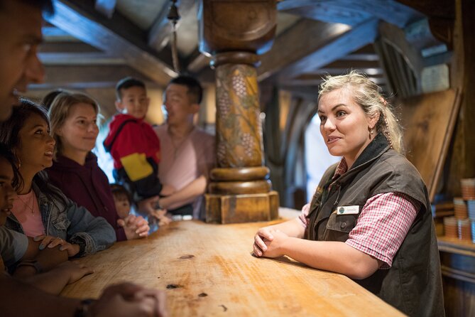 Hobbiton Day Tour from Rotorua with lunch at Hobbiton - Is $189.90 good value?