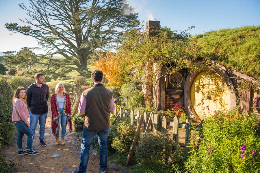 Hobbiton Movie Set: Guided Tour Ticket - Why Hobbiton feels like a village, not a movie backdrop