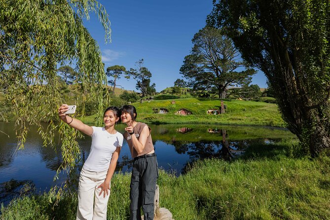 Hobbiton Movie Set Small Tour from Auckland - What the small-group format changes