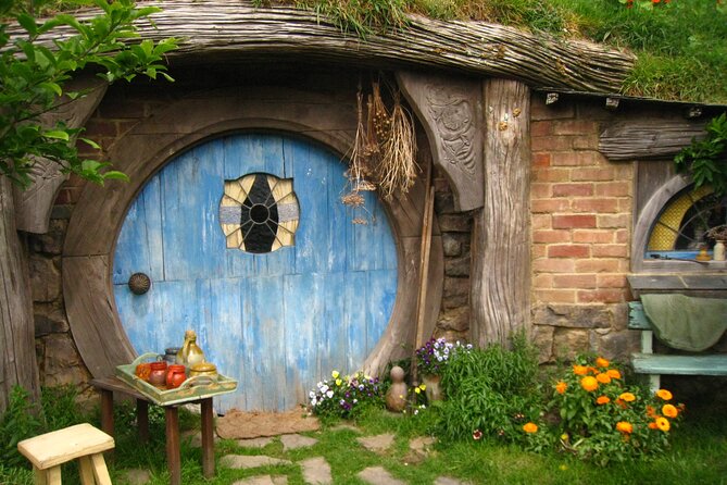Hobbiton Movie Set Small Tour from Auckland - Timing, meals, weather, and cancellation rules