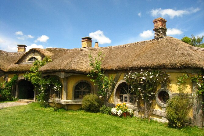 Hobbiton Movie Set Small Tour from Auckland - Who should book this Auckland day trip?