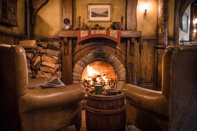 Hobbiton™ Movie Set Walking Tour from Shires Rest - Guides turn movie scenery into a story