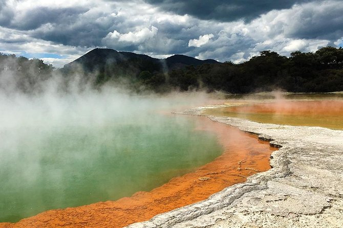 Hobbiton & Rotorua including Wai-O-Tapu - Small Group Tour from Auckland - What the $266.23 price gets you