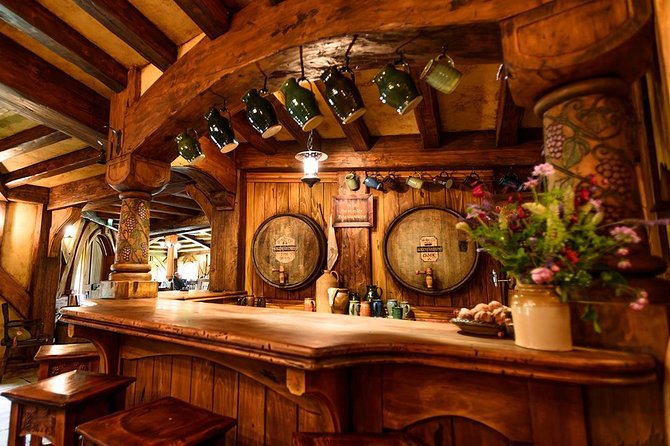 Hobbiton & Rotorua Small Group Tour including Te Puia from Auckland - Is $266.23 good value?