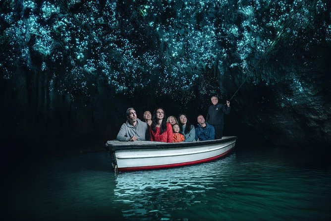 Hobbiton & Waitomo Caves Small Group Tour from Auckland inc Lunch - Lake Karapiro gives the day a short pause