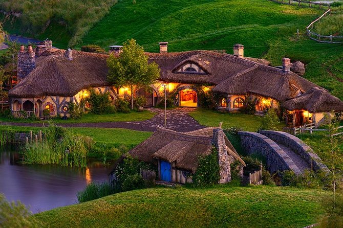 Hobbiton & Waitomo Caves Small-Group Tour W Lunch from Auckland - Otorohanga is the practical lunch stop