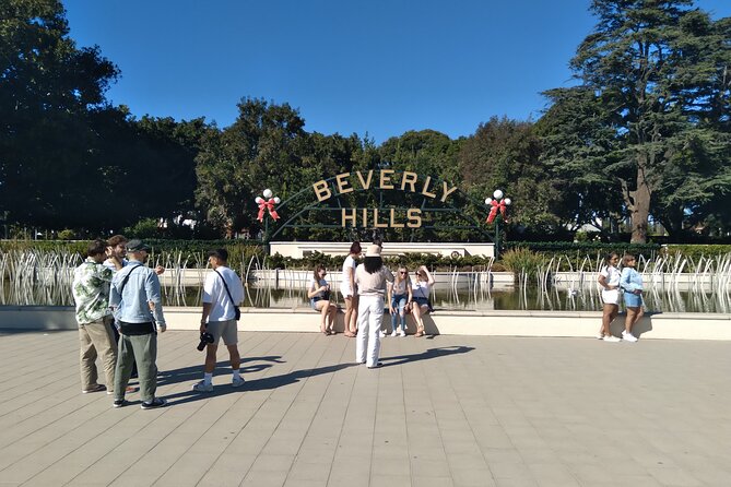 Hollywood and Beverly Hills Shared 3-Hour Tour with 3 Stops - Rodeo Drive and Beverly Hills
