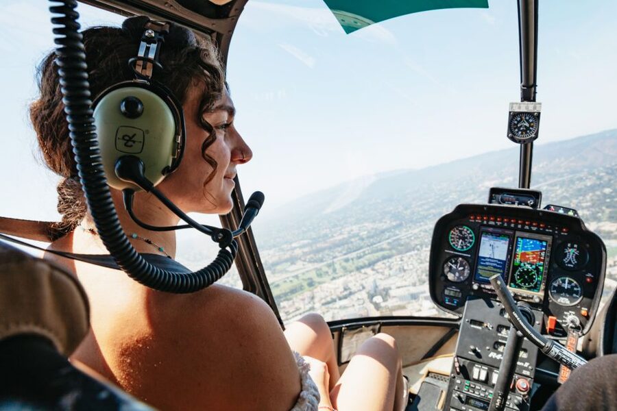 Hollywood & Beverly Hills Celebrity Helicopter Tour - What the small helicopter feels like