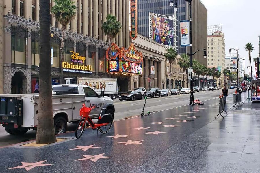 Hollywood, Beverly Hills, Santa Monica, Venice Beach Tour. - The Hollywood Sign: a short photo stop with a big payoff