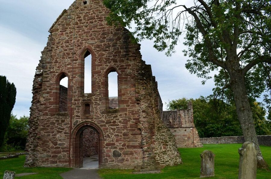 Inverness: Loch Ness Cruise, Castle, and Outlander Tour - The Glen Ord whisky stop