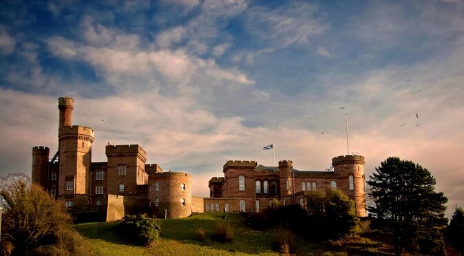 Loch Ness , Outlander , Inverness Castle , Clava and Culloden - Key points to know before you book