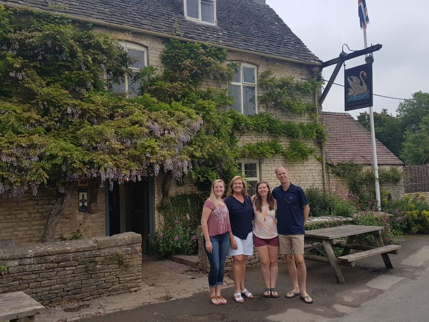 London: Downton Abbey Countryside Black Taxi VIP Tour - What the day feels like for a Downton fan