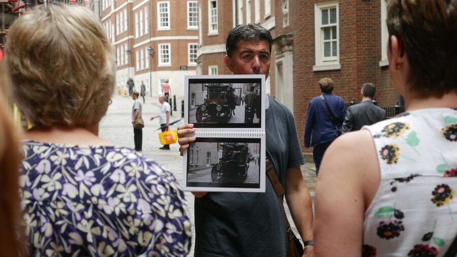 London: Downton Abbey Guided Walking Tour - Following Downton Abbey through central London