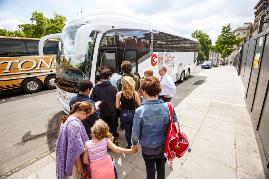 London: Guided Harry Potter Bus Tour of Locations - The landmarks between the Potter stops
