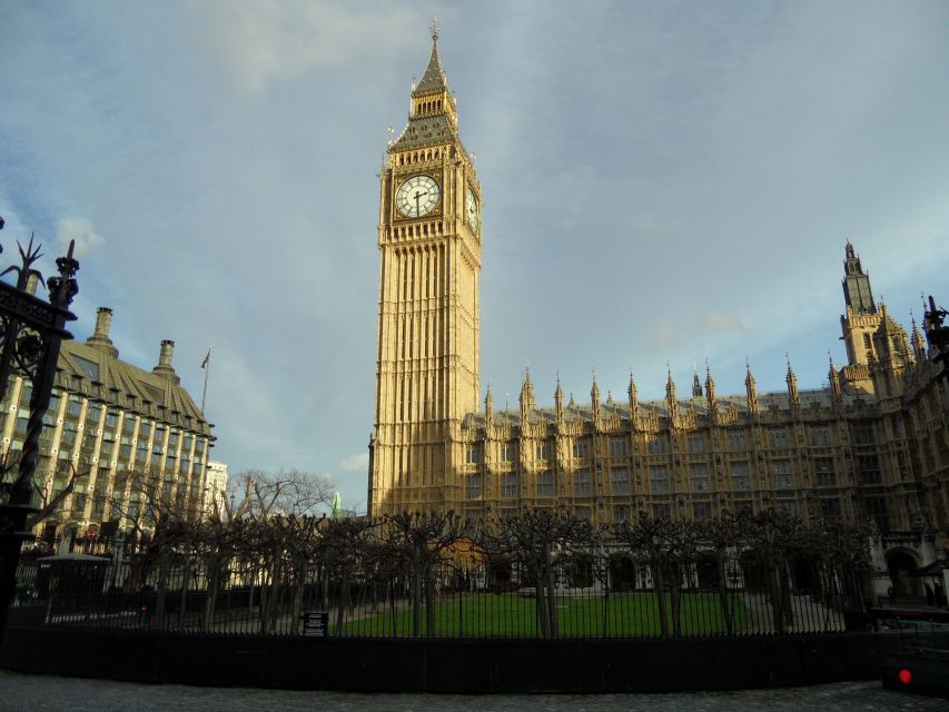 London: Harry Potter 3-Hour Private Walking Tour - The Ministry of Magic and London’s government quarter