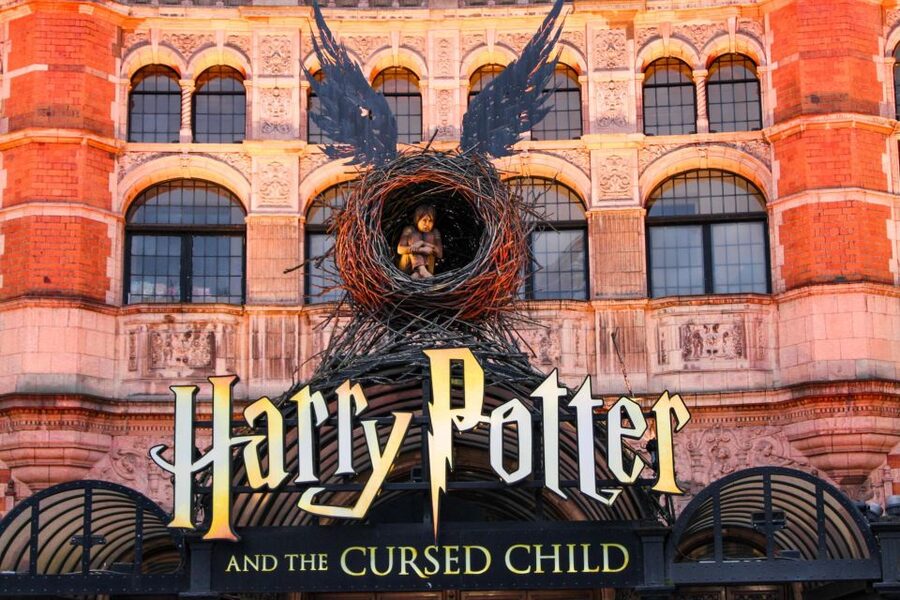 London: Harry Potter Filming Locations Sightseeing Tour - Borough Market and the Leaky Cauldron finish