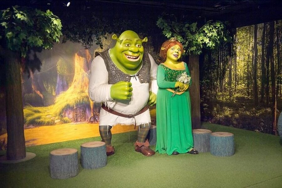 London: Harry Potter Sights and Shrek's Adventure Combo Tour - Leicester Square and the heart of London cinema