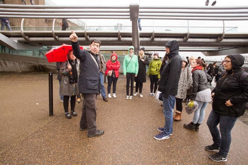 London: Harry Potter Small Group Walking Tour - Crossing the Millennium Bridge after the Death Eaters
