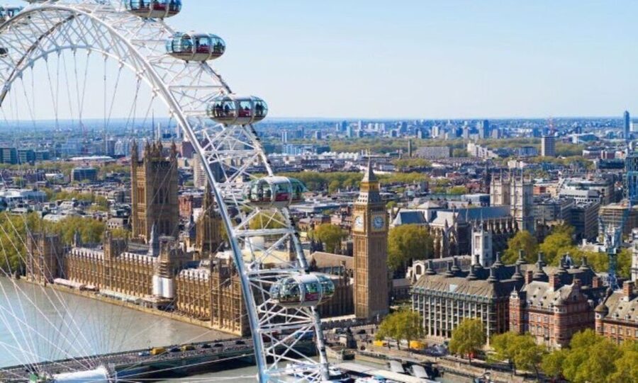 London: Harry Potter Tour & London Eye w/ Fast Track Tickets - Cecil Court and House of Spells