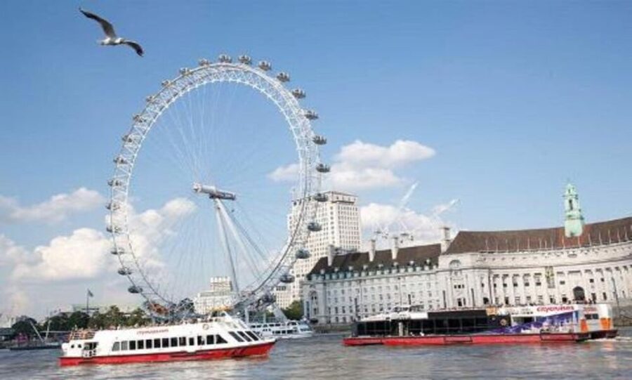 London: Harry Potter Tour, River Cruise & The London Dungeon - Cecil Court, Goodwin’s Court, and the London of the films