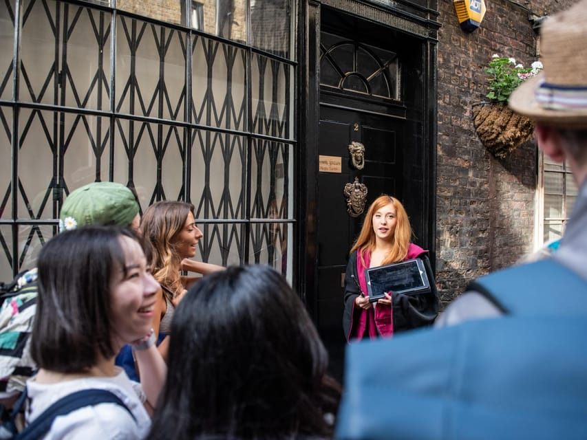 London: Harry Potter Tour with Clink Prison and River Cruise - Ending on a 40-minute Thames cruise