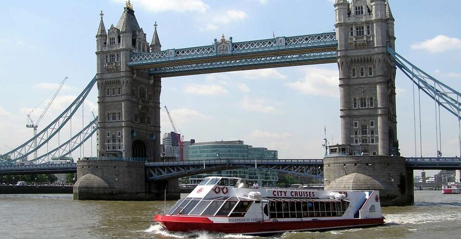 London: Harry Potter Walking Tour and River Thames Cruise - Starting at Platform 9 ¾ in King’s Cross