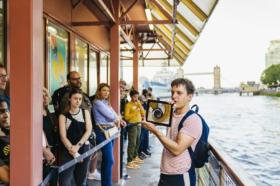 London: Harry Potter Walking Tour in German - Millennium Bridge and the Death Eaters’ scene