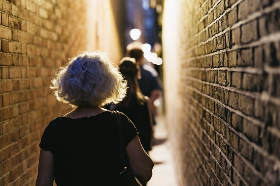 London: Harry Potter Walking Tour in German - Trafalgar Square and the road to Knockturn Alley