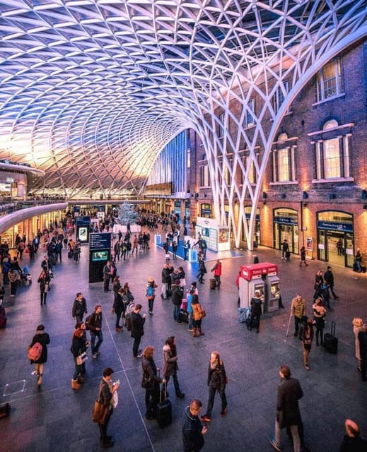 London: Harry Potter Walking Tour & the London Dungeons - Westminster adds famous London sights