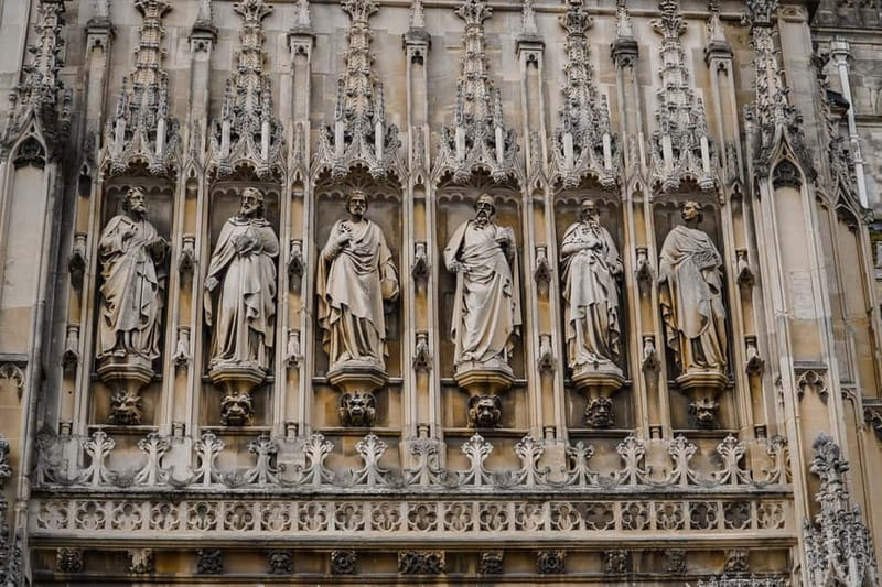 London: Lacock & The Cotswolds Harry Potter Small Group Tour - Gloucester Cathedral’s Hogwarts grandeur