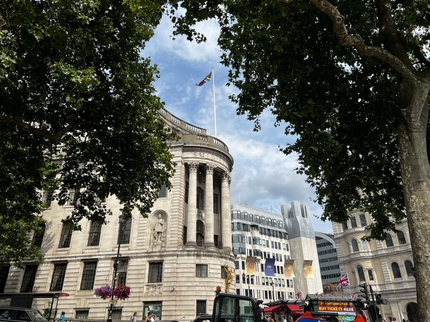 London: Private Family Harry Potter Movie Locations & Cruise - The Thames cruise from London Bridge to Westminster