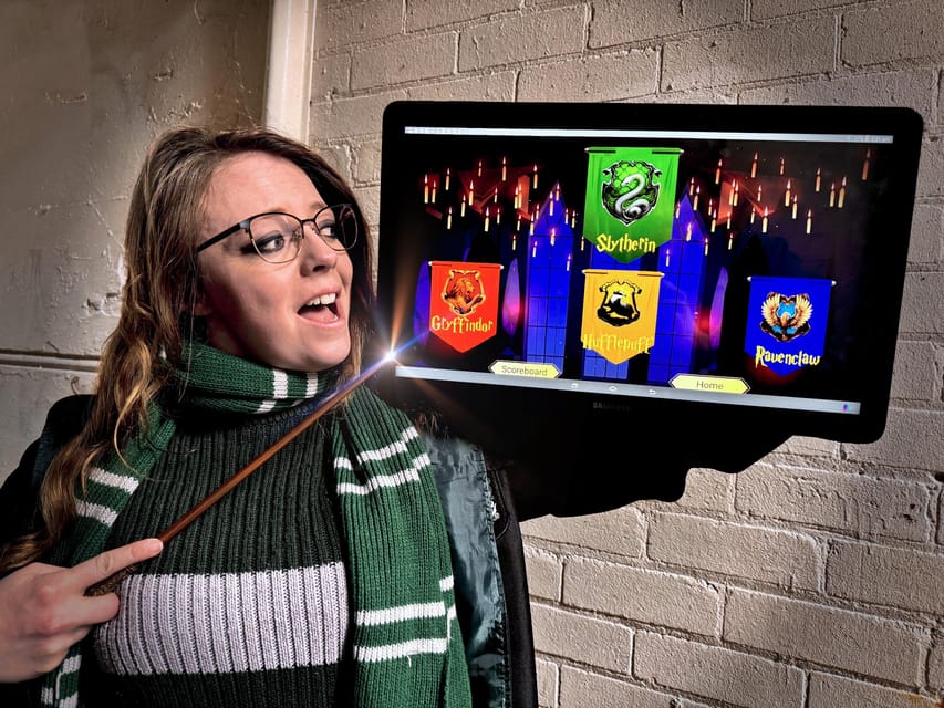 London: The Harry Potter Walking Tour with Potter-Vision - Taking the Tube to Westminster
