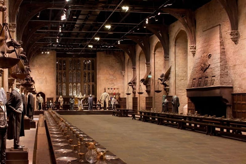 London: Warner Bros. Studio Harry Potter Tour & Branded Bus - Platform 9¾ and the Hogwarts Express