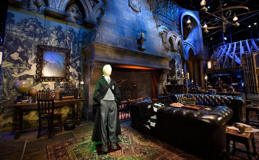 London: Warner Bros. Studio Harry Potter Tour with Transfers - Who should book this experience?