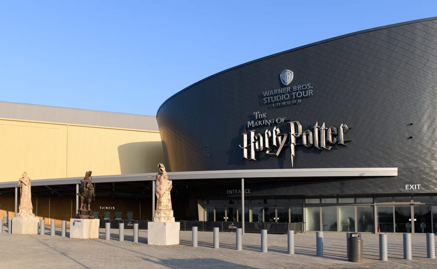 London: Warner Bros. Studio Tour and Thames River Cruise - Who will enjoy this most
