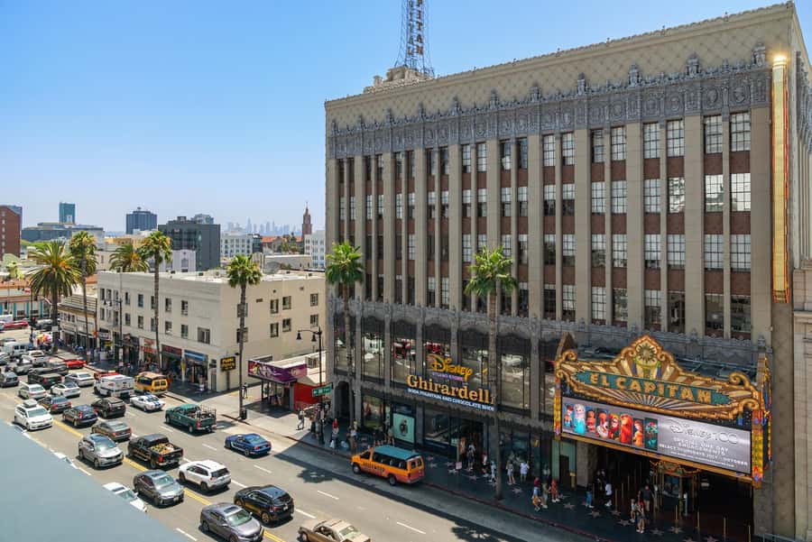 Los Angeles: Celebrity Homes and Hollywood Open-Air Bus Tour - The 3.5-hour Santa Monica route