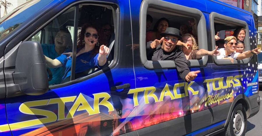 Los Angeles: Hollywood and Beverly Hills Guided Bus Tour - Key points at a glance