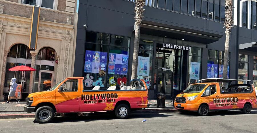 Los Angeles: Hollywood and Beverly Hills Open-Top Bus Tour - Melrose Avenue and West Hollywood