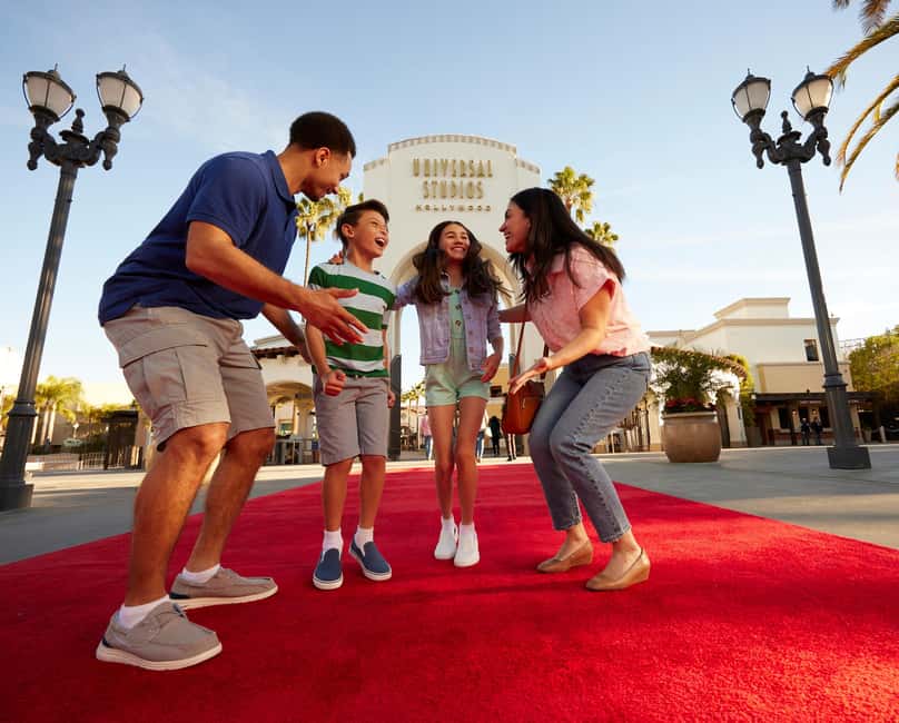 Los Angeles: Universal Studios Hollywood & Bus Tour Package - Hollywood Walk of Fame, Dolby Theatre, and the Hollywood Sign