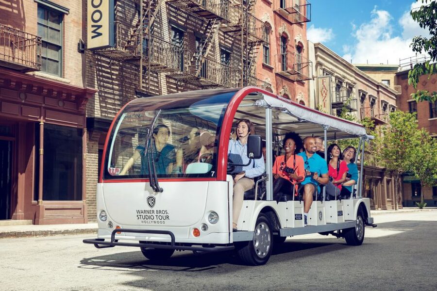 Los Angeles: Warner Bros Studio Hollywood & Bus Tour Package - Friends, The Big Bang Theory, DC, and Harry Potter