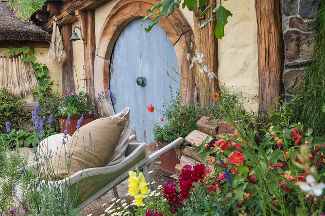 Magical Hobbiton: Small-Group Guided Tour from Auckland - Souvenirs, timing, and the journey back