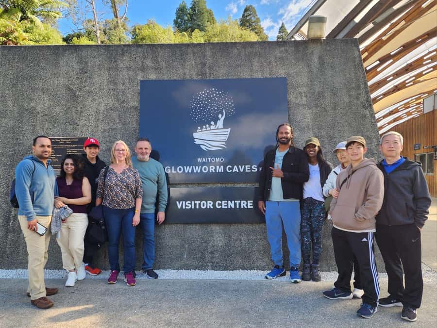 Magical Hobbiton & Waitomo Caves Small Group from Auckland - The early pickup from Auckland