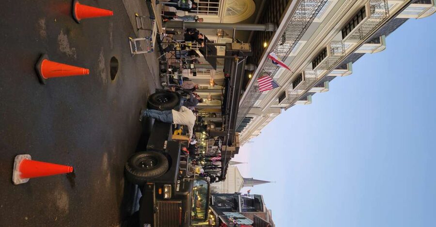 New Orleans: Movie and TV Show Tour - Walking Chartres Street from Napoleon House