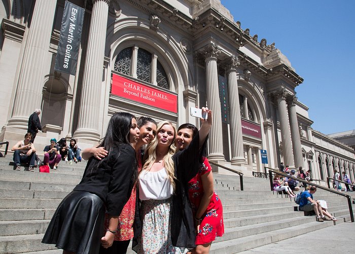 New York City Gossip Girl TV Show Sites Bus Tour - Price, Timing, and What You Get for $78
