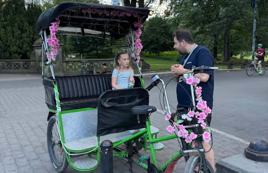 New York City: Home Alone 2 Movie Locations Pedicab Tour - What the guide adds to the ride