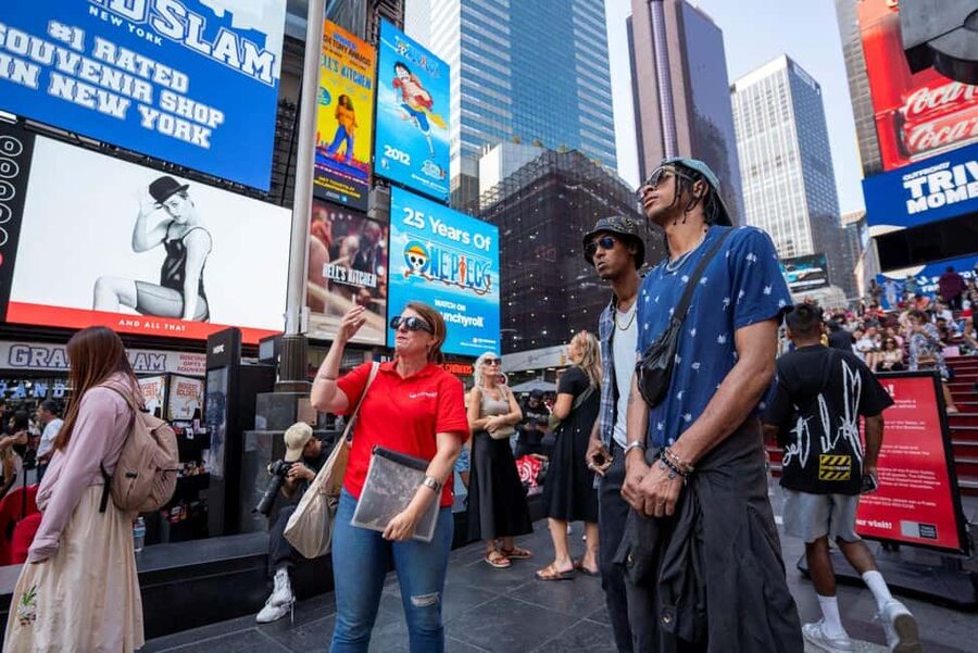 NYC: Broadway Secrets & Behind-the-Scenes Studio Tour - From public theaters to working rehearsal rooms