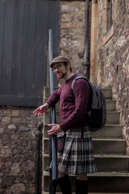 Outlander film locations and Jacobites in Edinburgh - Meeting near St Columba’s and finding the route