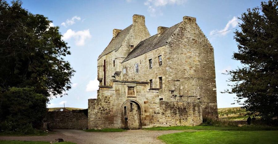 Outlander Odyssey: Private Outlander Filming Locations Tour - Blackness Castle, the fortress on the Firth of Forth