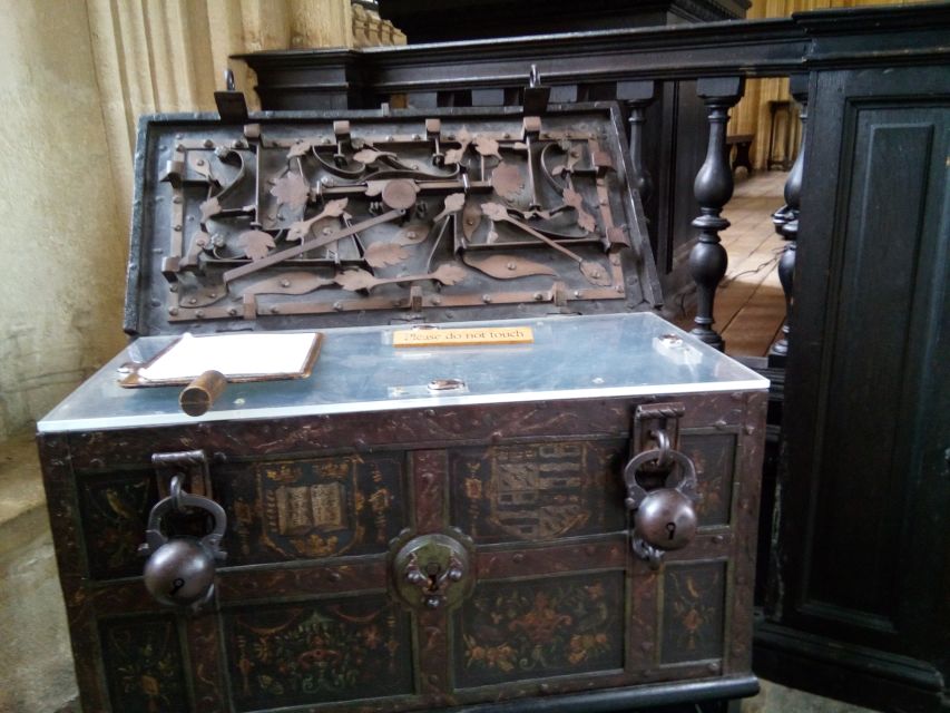 Oxford: Christ Church Harry Potter Film Locations Tour - Starting at Broad Street, where the walking begins